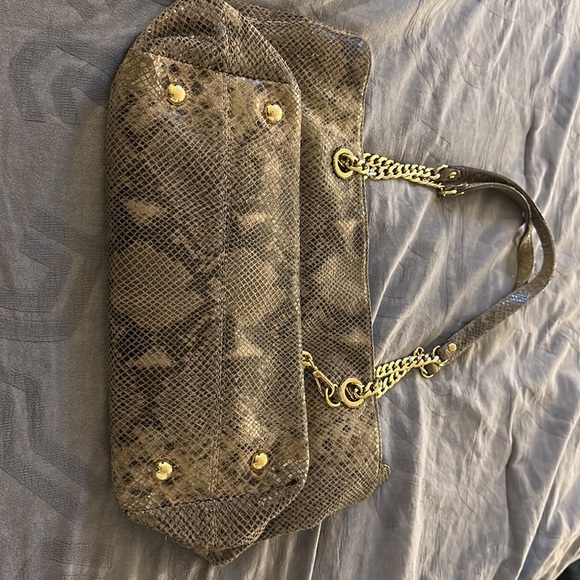 Authentic Micheal Kors snake skin patterned tote bag - Picture 2 of 7
